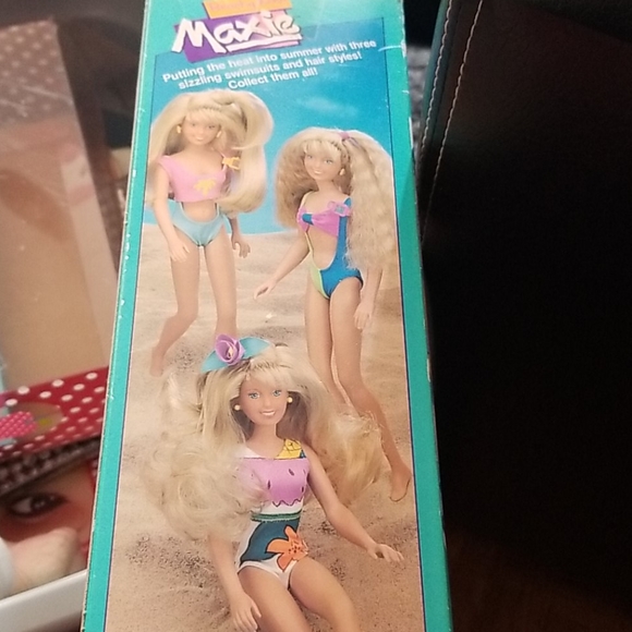 Beachy keen 80s barbie bnib - Picture 3 of 5